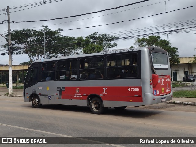 Pêssego Transportes 4 7580 na cidade de São Paulo, São Paulo, Brasil, por Rafael Lopes de Oliveira. Número da foto: #10838051.