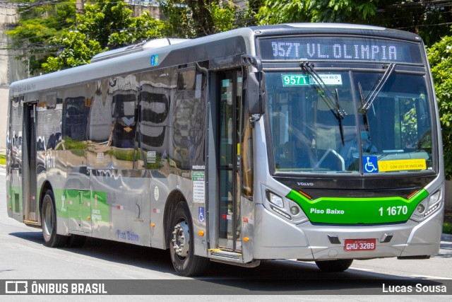 Viação Santa Brígida 1 1670 na cidade de São Paulo, São Paulo, Brasil, por Lucas Sousa. ID da foto: 10841216.