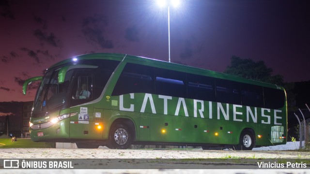 Auto Viação Catarinense 3350 na cidade de Joinville, Santa Catarina, Brasil, por Vinicius Petris. Número da foto: #10845880.