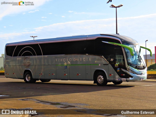 Viação Garcia 82068 na cidade de Londrina, Paraná, Brasil, por Guilherme Estevan. Número da foto: #10846663.