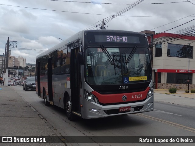 Pêssego Transportes 4 7201 na cidade de São Paulo, São Paulo, Brasil, por Rafael Lopes de Oliveira. ID da foto: 10846214.