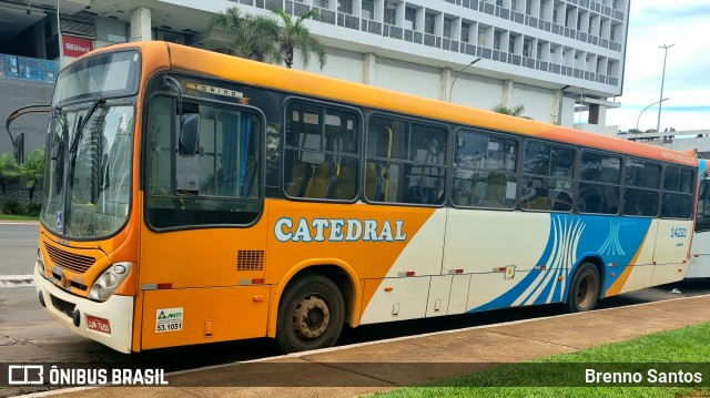 Advance Catedral Transportes 14221 na cidade de Brasília, Distrito Federal, Brasil, por Brenno Santos. Número da foto: #10851644.