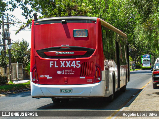 Metbus 1251 na cidade de Pudahuel, Santiago, Metropolitana de Santiago, Chile, por Rogelio Labra Silva. Número da foto: #10856561.