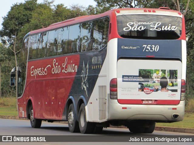 Expresso São Luiz 7530 na cidade de Brasília, Distrito Federal, Brasil, por João Lucas Rodrigues Lopes. Número da foto: #10856614.