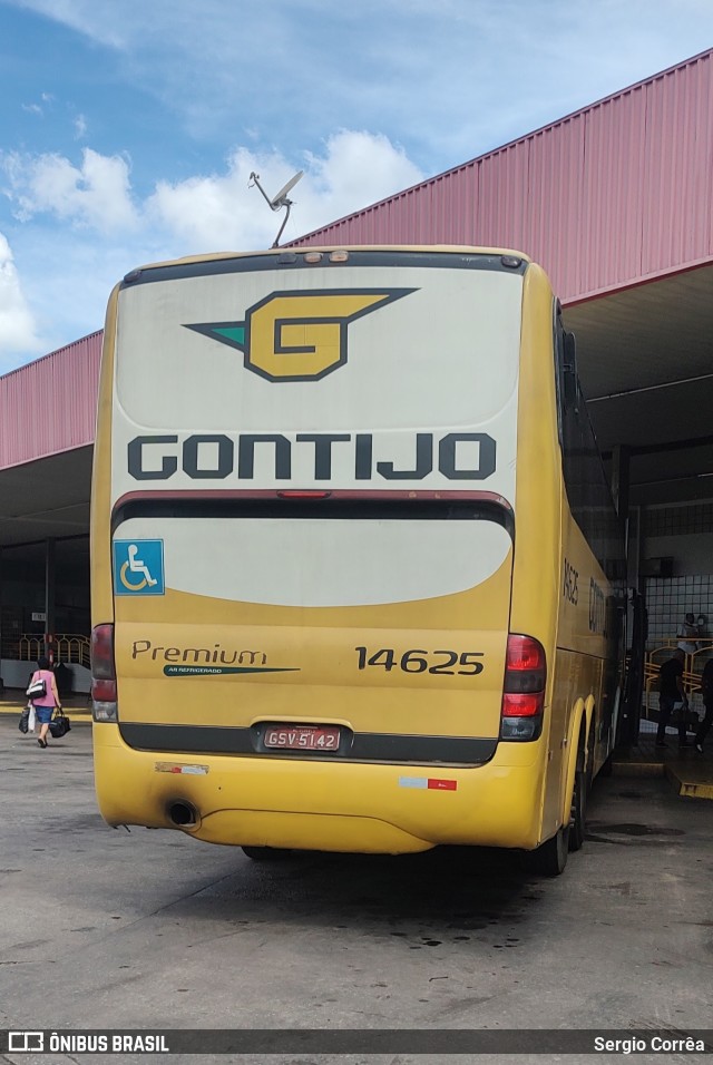 Empresa Gontijo de Transportes 14625 na cidade de João Monlevade, Minas Gerais, Brasil, por Sergio Corrêa. ID da foto: 10914412.