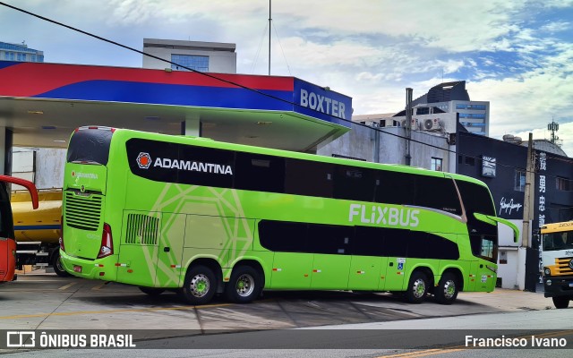 FlixBus Transporte e Tecnologia do Brasil 422015 na cidade de São Paulo, São Paulo, Brasil, por Francisco Ivano. Número da foto: #10914935.