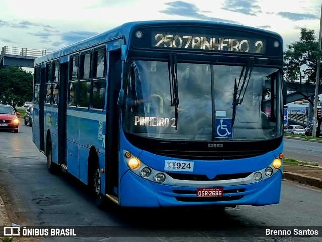 Taguatur - Taguatinga Transporte e Turismo 06924 na cidade de Taguatinga, Distrito Federal, Brasil, por Brenno Santos. Número da foto: #10914847.