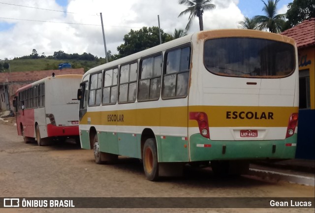 Transporte Matos 4421 na cidade de Ataléia, Minas Gerais, Brasil, por Gean Lucas. Número da foto: #10913488.