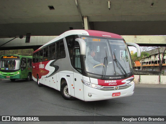 Viação Serro 24211 na cidade de Belo Horizonte, Minas Gerais, Brasil, por Douglas Célio Brandao. Número da foto: #10945772.