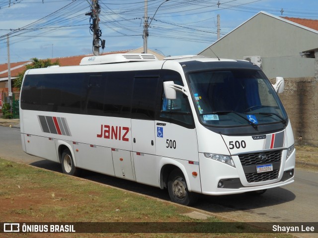 Janiz Transportes 500 na cidade de Cachoeirinha, Rio Grande do Sul, Brasil, por Shayan Lee. Número da foto: #10946466.