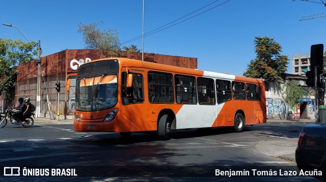 Voy Santiago FLXB13 na cidade de Santiago, Santiago, Metropolitana de Santiago, Chile, por Benjamín Tomás Lazo Acuña. Número da foto: #10943931.