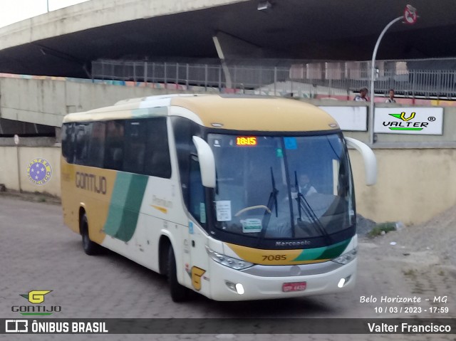 Empresa Gontijo de Transportes 7085 na cidade de Belo Horizonte, Minas Gerais, Brasil, por Valter Francisco. ID da foto: 10945145.