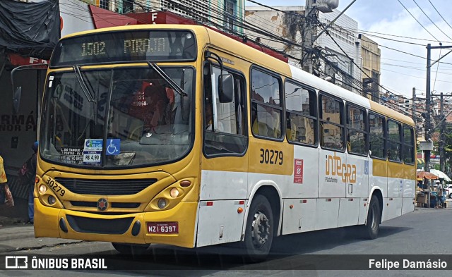 Plataforma Transportes 30279 na cidade de Salvador, Bahia, Brasil, por Felipe Damásio. Número da foto: #10946843.