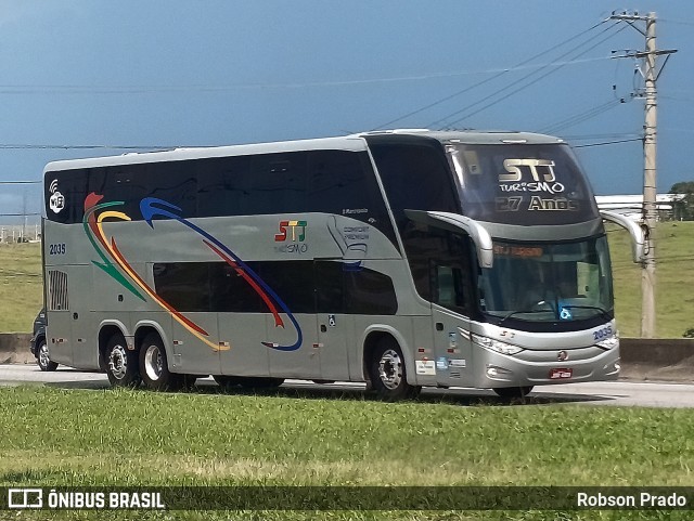 STJ Turismo 2035 na cidade de São José dos Campos, São Paulo, Brasil, por Robson Prado. Número da foto: #10949391.