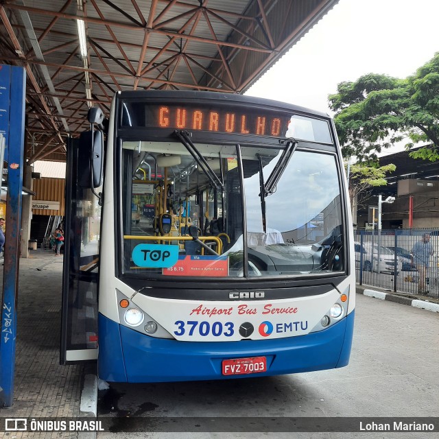 Airport Bus Service 37.003 na cidade de São Paulo, São Paulo, Brasil, por Lohan Mariano. ID da foto: 10946685.