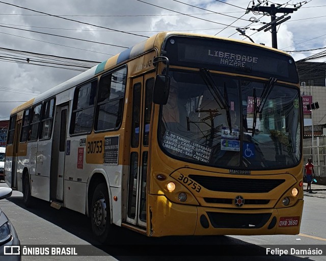 Plataforma Transportes 30753 na cidade de Salvador, Bahia, Brasil, por Felipe Damásio. Número da foto: #10946849.