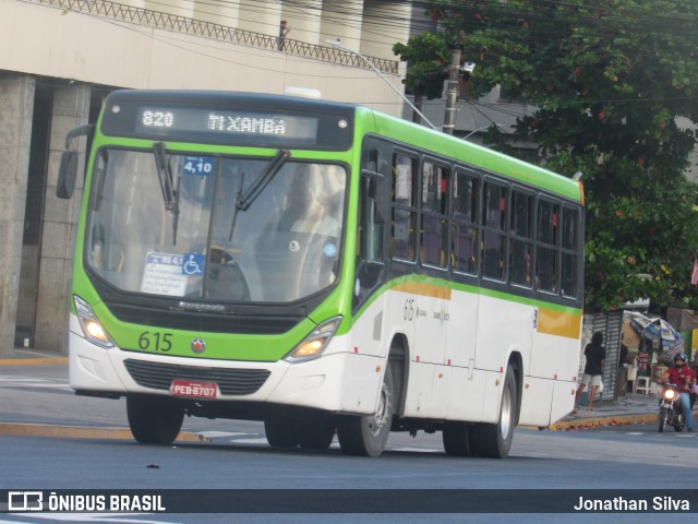 Rodoviária Caxangá 615 na cidade de Recife, Pernambuco, Brasil, por Jonathan Silva. ID da foto: 10946570.