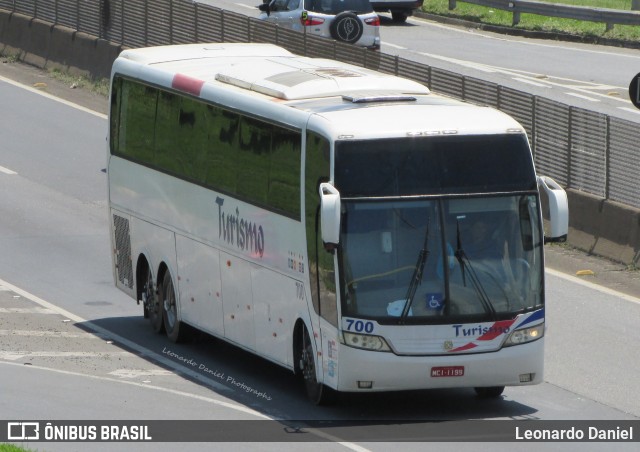 Paulinho Turismo 700 na cidade de Aparecida, São Paulo, Brasil, por Leonardo Daniel. ID da foto: 10951463.