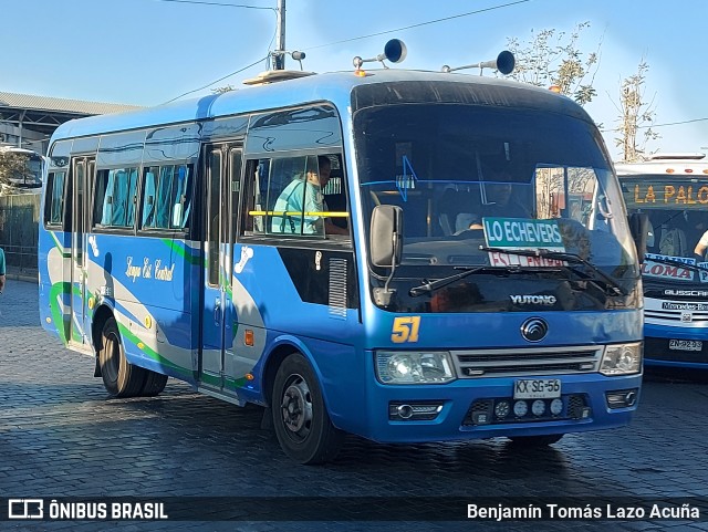 Royal Bus 51 na cidade de Estación Central, Santiago, Metropolitana de Santiago, Chile, por Benjamín Tomás Lazo Acuña. ID da foto: 10954745.