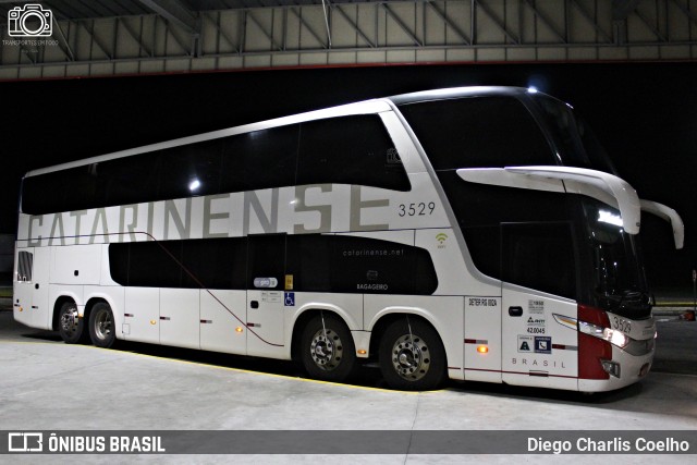 Auto Viação Catarinense 3529 na cidade de Imbituba, Santa Catarina, Brasil, por Diego Charlis Coelho. ID da foto: 10956534.