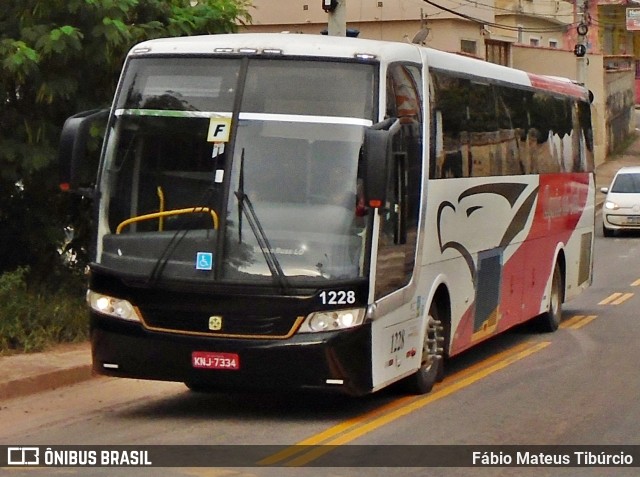 Águia do Sul Turismo 1228 na cidade de Três Corações, Minas Gerais, Brasil, por Fábio Mateus Tibúrcio. ID da foto: 10956147.