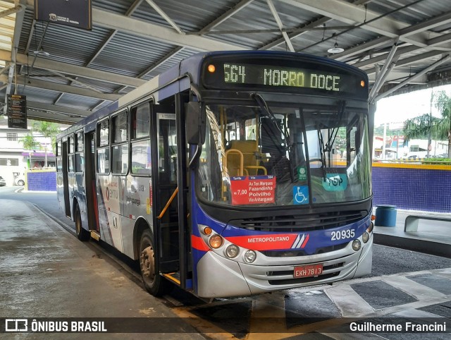 Auto Viação Urubupungá 20.935 na cidade de Santana de Parnaíba, São Paulo, Brasil, por Guilherme Francini. ID da foto: 10955606.