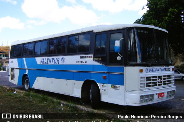 Valentur 8810 na cidade de Barra do Piraí, Rio de Janeiro, Brasil, por Paulo Henrique Pereira Borges. ID da foto: 10958728.