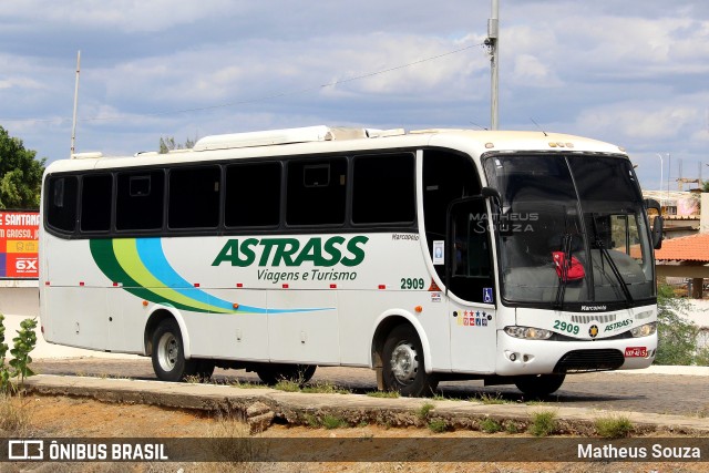 ASTRASS - Associação de Transporte Alternativo de Sento Sé 2909 na cidade de Juazeiro, Bahia, Brasil, por Matheus Souza. Número da foto: #10962006.