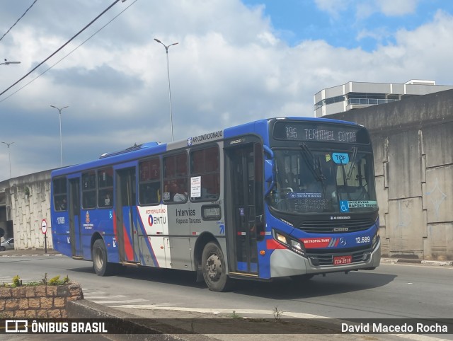 Auto Viação Bragança Metropolitana > Viação Raposo Tavares 12.689 na cidade de Cotia, São Paulo, Brasil, por David Macedo Rocha. ID da foto: 10963793.