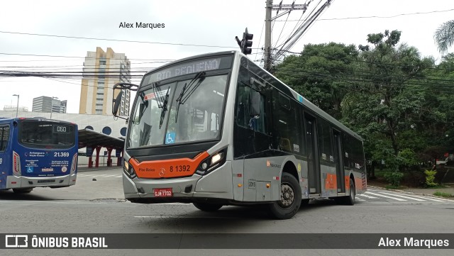 TRANSPPASS - Transporte de Passageiros 8 1392 na cidade de São Paulo, São Paulo, Brasil, por Alex Marques. ID da foto: 10966021.