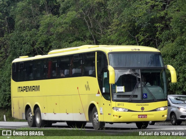 Viação Itapemirim 8915 na cidade de Petrópolis, Rio de Janeiro, Brasil, por Rafael da Silva Xarão. ID da foto: 10966821.