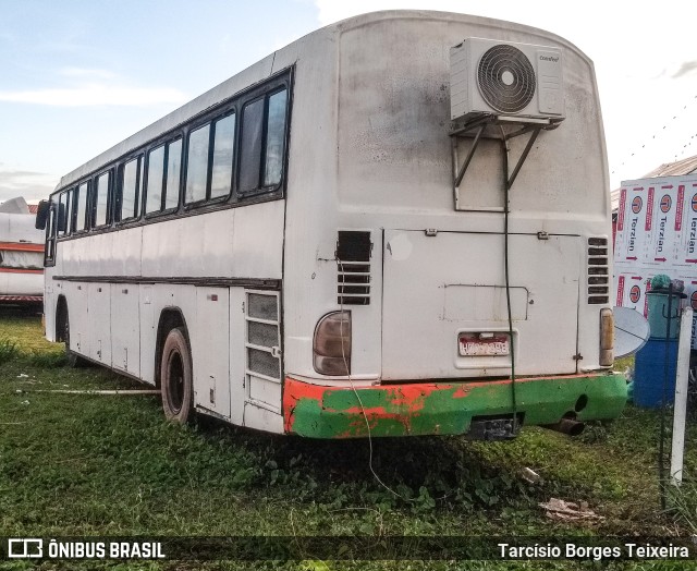 Ônibus Particulares 7388 na cidade de Tucuruí, Pará, Brasil, por Tarcísio Borges Teixeira. Número da foto: #10965963.