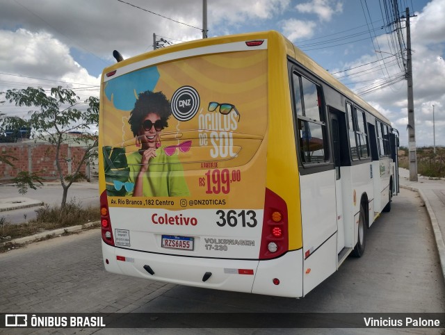 Coletivo Transportes 3613 na cidade de Caruaru, Pernambuco, Brasil, por Vinicius Palone. ID da foto: 10916384.