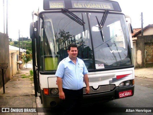 Turismo Romero 950 na cidade de Paulínia, São Paulo, Brasil, por Allan Henrique. ID da foto: 10917712.