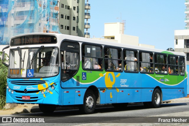 Expresso Santa Paula 23207 na cidade de Vila Velha, Espírito Santo, Brasil, por Franz Hecher. ID da foto: 10918545.