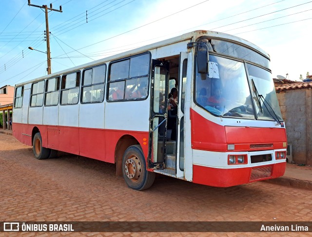 Ônibus Particulares 2959 na cidade de Souto Soares, Bahia, Brasil, por Aneivan Lima. Número da foto: #10917678.