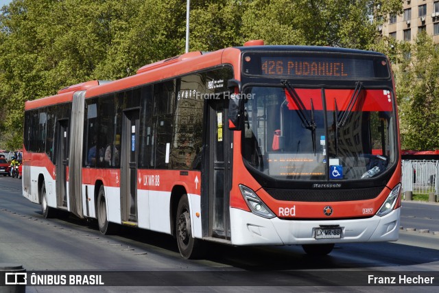 Metbus 1497 na cidade de Santiago, Santiago, Metropolitana de Santiago, Chile, por Franz Hecher. Número da foto: #10917498.