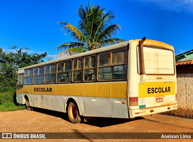 Ônibus Particulares 1120 na cidade de Souto Soares, Bahia, Brasil, por Aneivan Lima. Número da foto: #10917740.