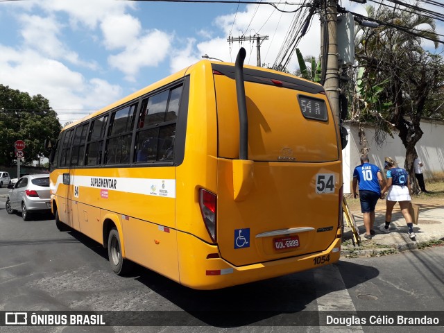 Transporte Suplementar de Belo Horizonte 1054 na cidade de Belo Horizonte, Minas Gerais, Brasil, por Douglas Célio Brandao. ID da foto: 10969562.