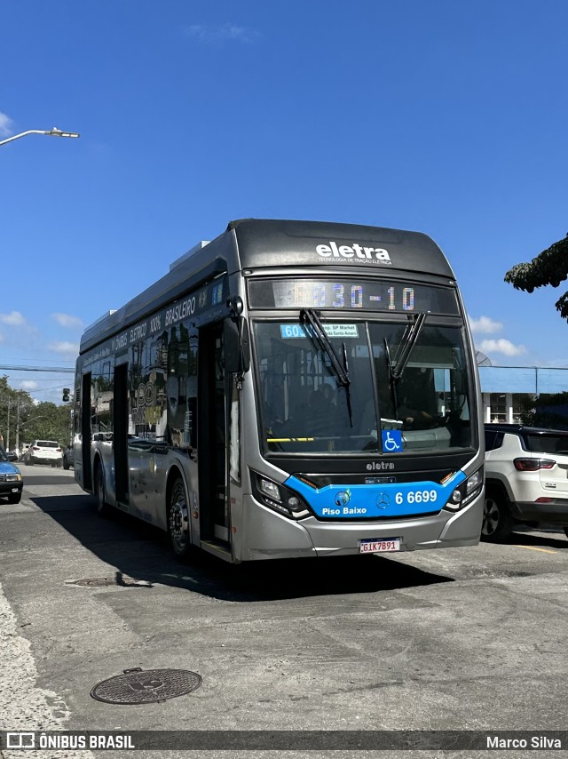 Transwolff Transportes e Turismo 6 6699 na cidade de São Paulo, São Paulo, Brasil, por Marco Silva. Número da foto: #10972881.