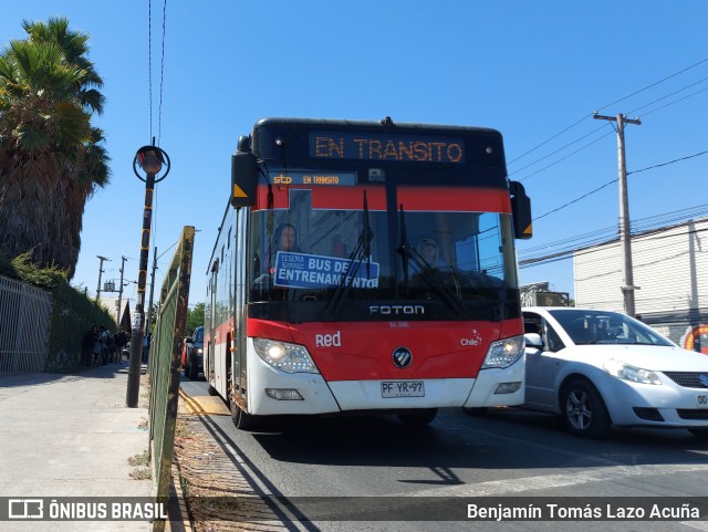 STP Santiago EC-296 na cidade de Maipú, Santiago, Metropolitana de Santiago, Chile, por Benjamín Tomás Lazo Acuña. Número da foto: #10973395.