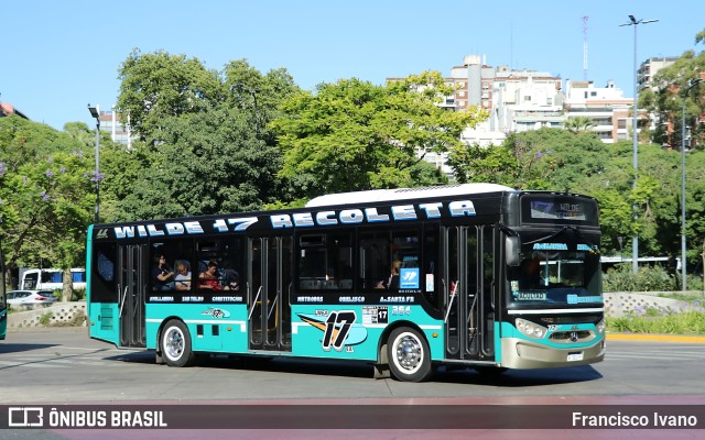 Línea 17 S.A. 264 na cidade de Ciudad Autónoma de Buenos Aires, Argentina, por Francisco Ivano. Número da foto: #10975574.