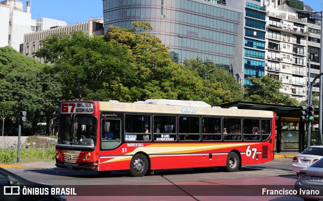 Transportes del Tejar 51 na cidade de Ciudad Autónoma de Buenos Aires, Argentina, por Francisco Ivano. ID da foto: 10976048.