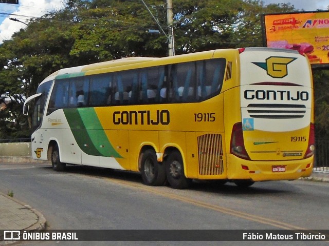 Empresa Gontijo de Transportes 19115 na cidade de Três Corações, Minas Gerais, Brasil, por Fábio Mateus Tibúrcio. ID da foto: 10976136.