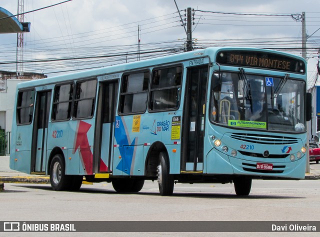 Auto Viação Dragão do Mar 42210 na cidade de Fortaleza, Ceará, Brasil, por Davi Oliveira. Número da foto: #10974261.