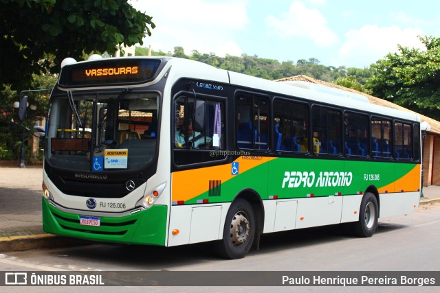 Empresa de Ônibus e Turismo Pedro Antônio RJ 126.006 na cidade de Paty do Alferes, Rio de Janeiro, Brasil, por Paulo Henrique Pereira Borges. Número da foto: #10975380.