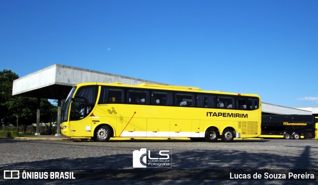 Viação Itapemirim 8817 na cidade de Campos dos Goytacazes, Rio de Janeiro, Brasil, por Lucas de Souza Pereira. Número da foto: #10976983.