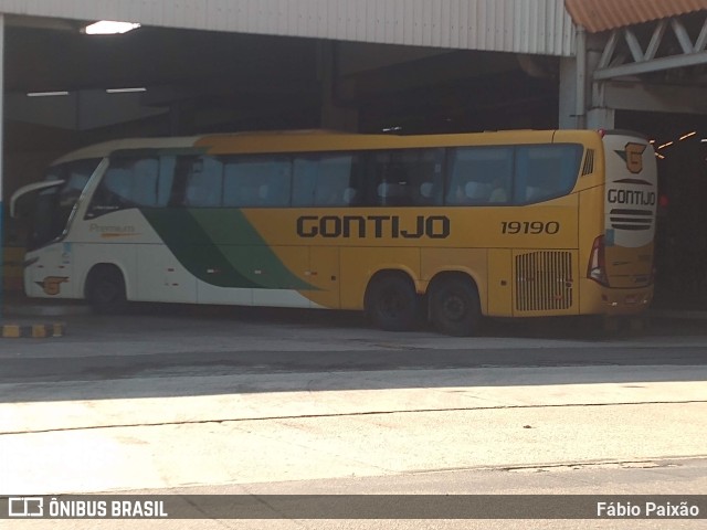 Empresa Gontijo de Transportes 19190 na cidade de Rio de Janeiro, Rio de Janeiro, Brasil, por Fábio Paixão. ID da foto: 10980826.