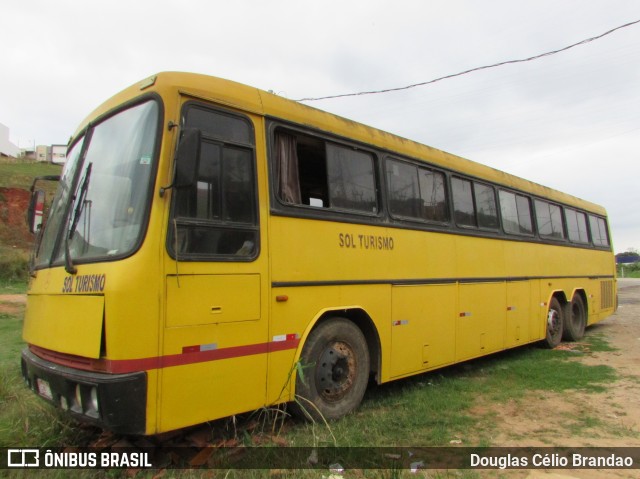 Sol Turismo 0205 na cidade de Caratinga, Minas Gerais, Brasil, por Douglas Célio Brandao. Número da foto: #10982204.