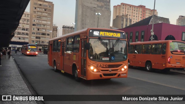 Auto Viação São José dos Pinhais EA210 na cidade de Curitiba, Paraná, Brasil, por Marcos Donizete Silva Junior. ID da foto: 10983166.